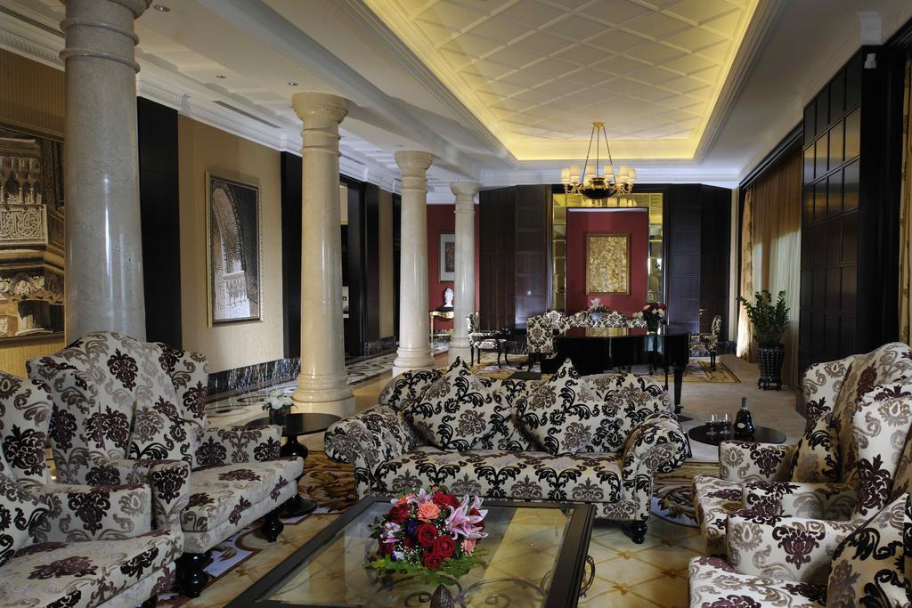The COLI Hotel Shenzhen Exterior foto