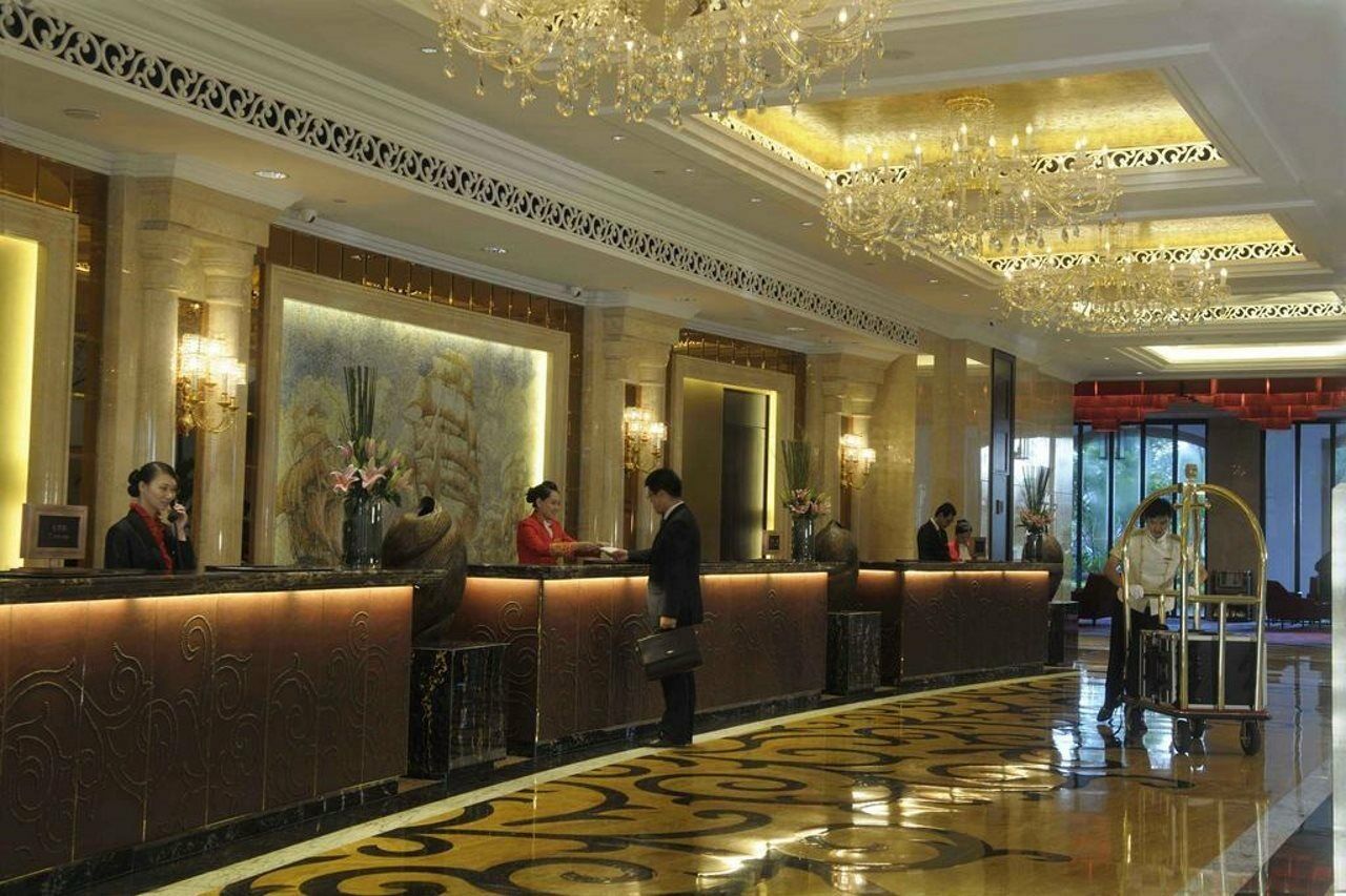The COLI Hotel Shenzhen Exterior foto